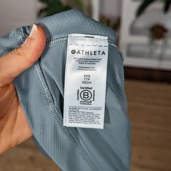 🚫 Clothing Swapped - Athleta Momentum Seamless Tee - Picture 9 of 9